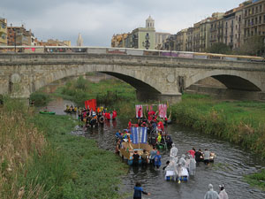 Fires 2017. 6a. Baixada d'Andròmines pel riu Onyar del segle XXI