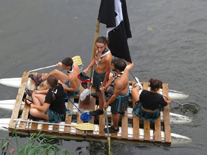 Fires 2017. 6a. Baixada d'Andròmines pel riu Onyar del segle XXI