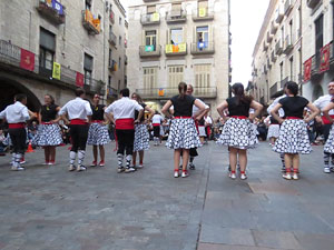 Fires 2017. Ball de gitanes de Montmel&oacute; a la pla&ccedil;a del Vi