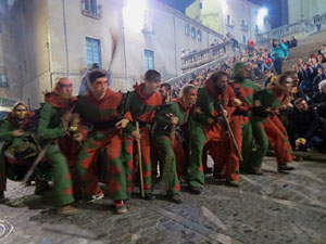 Fires 2017. La Beatufarra, descens del Beatusaure per les escales de la Catedral de Girona
