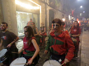 Fires 2017. La Beatufarra, descens del Beatusaure per les escales de la Catedral de Girona