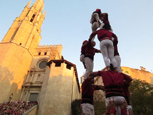 Fires 2017. Els Castells de Vigília a la plaça de Sant Feliu, amb els Marrecs de Salt, la Colla Castellera Esperxats de l'Estany i els Castellers d'Andorra