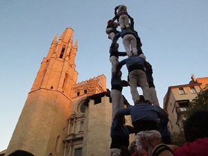 Fires 2017. Els Castells de Vigília a la plaça de Sant Feliu, amb els Marrecs de Salt, la Colla Castellera Esperxats de l'Estany i els Castellers d'Andorra
