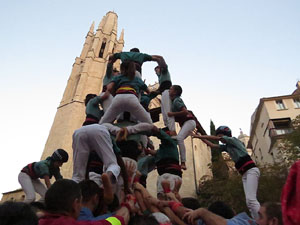 Fires 2017. Els Castells de Vigília a la plaça de Sant Feliu, amb els Marrecs de Salt, la Colla Castellera Esperxats de l'Estany i els Castellers d'Andorra