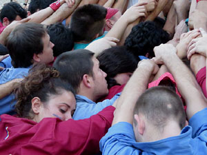Fires 2017. Els Castells de Vigília a la plaça de Sant Feliu, amb els Marrecs de Salt, la Colla Castellera Esperxats de l'Estany i els Castellers d'Andorra
