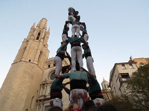Fires 2017. Els Castells de Vigília a la plaça de Sant Feliu, amb els Marrecs de Salt, la Colla Castellera Esperxats de l'Estany i els Castellers d'Andorra