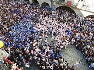 Fires 2017. La Diada Castellera a la plaça del Vi, amb els Marrecs de Salt, els Capgrossos de Mataró i els Minyons de Terrass
