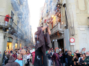 Fires 2017. Preg&oacute; de Fires. La cercavila de gegants i capgrossos fins la pla&ccedil;a del Vi