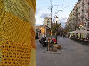 Acci&oacute; 'Teixint la llibertat' a la Rambla de la Llibertat