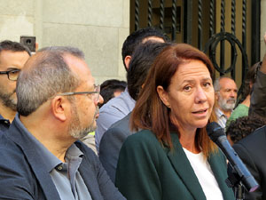Concentració a la plaça del Vi en protesta per l'empresonament de Cuixart i Sánchez