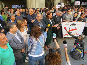 Concentració a la plaça del Vi en protesta per l'empresonament de Cuixart i Sánchez