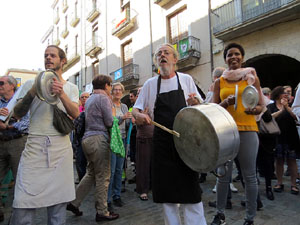 Concentraci&oacute; a la pla&ccedil;a del Vi en protesta per l'empresonament de Cuixart i S&aacute;nchez