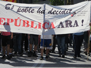 Concentraci&oacute; a la pla&ccedil;a del Vi i manifestaci&oacute; 'Cap pas enrere'