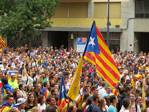 Manifestaci&oacute; 'Els col&middot;legis, sempre nostres!' davant la seu de la Generalitat de Catalunya