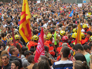 Manifestaci&oacute; 'Els col&middot;legis, sempre nostres!' davant la seu de la Generalitat de Catalunya