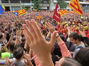 Manifestaci&oacute; 'Els col&middot;legis, sempre nostres!' davant la seu de la Generalitat de Catalunya