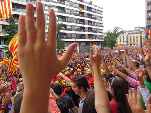 Manifestaci&oacute; 'Els col&middot;legis, sempre nostres!' davant la seu de la Generalitat de Catalunya