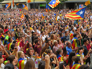 Manifestaci&oacute; 'Els col&middot;legis, sempre nostres!' davant la seu de la Generalitat de Catalunya
