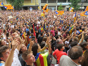Manifestaci&oacute; 'Els col&middot;legis, sempre nostres!' davant la seu de la Generalitat de Catalunya