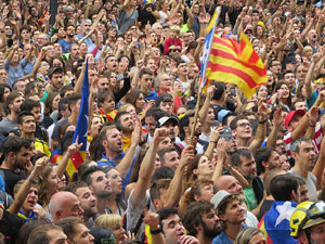 Manifestaci&oacute; 'Els col&middot;legis, sempre nostres!' davant la seu de la Generalitat de Catalunya