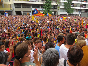 Manifestaci&oacute; 'Els col&middot;legis, sempre nostres!' davant la seu de la Generalitat de Catalunya