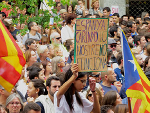 Manifestaci&oacute; 'Els col&middot;legis, sempre nostres!' davant la seu de la Generalitat de Catalunya