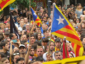 Manifestaci&oacute; 'Els col&middot;legis, sempre nostres!' davant la seu de la Generalitat de Catalunya