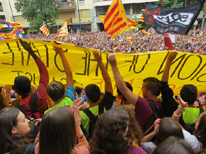Manifestaci&oacute; 'Els col&middot;legis, sempre nostres!' davant la seu de la Generalitat de Catalunya