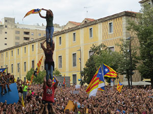 Manifestaci&oacute; 'Els col&middot;legis, sempre nostres!' davant la seu de la Generalitat de Catalunya