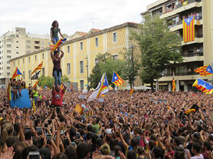 Manifestaci&oacute; 'Els col&middot;legis, sempre nostres!' davant la seu de la Generalitat de Catalunya