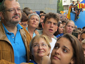 Manifestaci&oacute; 'Els col&middot;legis, sempre nostres!' davant la seu de la Generalitat de Catalunya