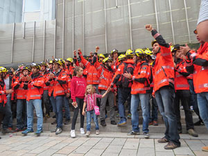 Manifestació 'Els col·legis, sempre nostres!' davant la seu de la Generalitat de Catalunya