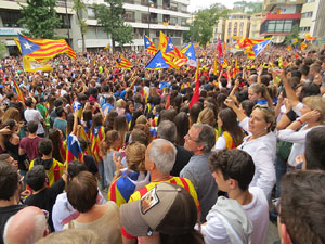 Manifestaci&oacute; 'Els col&middot;legis, sempre nostres!' davant la seu de la Generalitat de Catalunya