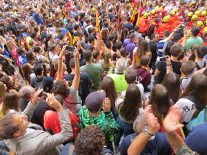 Manifestaci&oacute; 'Els col&middot;legis, sempre nostres!' davant la seu de la Generalitat de Catalunya
