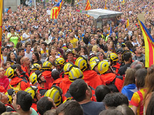 Manifestaci&oacute; 'Els col&middot;legis, sempre nostres!' davant la seu de la Generalitat de Catalunya
