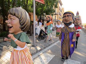 Marat&oacute; per la democr&agrave;cia. Cercavila dels gegants i capgrossos de Girona