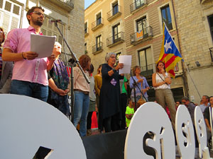 Marat&oacute; per la democr&agrave;cia. Concentraci&oacute; i parlaments a la pla&ccedil;a del Vi