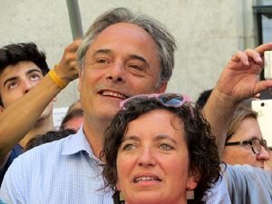 Marat&oacute; per la democr&agrave;cia. Concentraci&oacute; i parlaments a la pla&ccedil;a del Vi