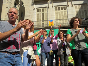 Marat&oacute; per la democr&agrave;cia. Concentraci&oacute; i parlaments a la pla&ccedil;a del Vi