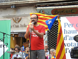 Marat&oacute; per la democr&agrave;cia. Concentraci&oacute; i parlaments a la pla&ccedil;a del Vi