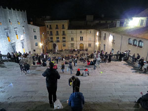 Nadal 2017. Campanades de Cap d'Any a la Catedral de Girona i actuaci&oacute; de Balahits