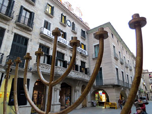 Nadal 2017. Encesa de les llums de Hanukkà a la plaça del Vi