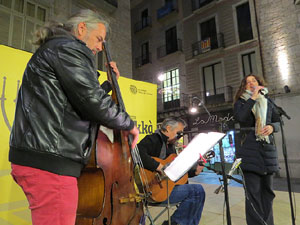 Nadal 2017. Encesa de les llums de Hanukk&agrave; a la pla&ccedil;a del Vi