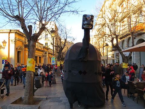 Cercavila de la Mula Baba a la Rambla de la Llibertat