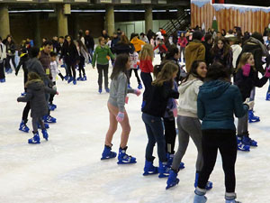 Nadal 2017. Pista de gel i tobogan a Fira de Girona