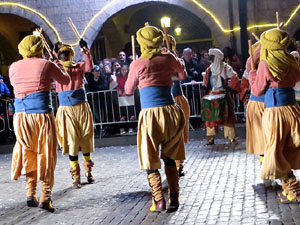 La Cavalcada de Reis 2018. Arribada del seguici a la pla&ccedil;a del Vi
