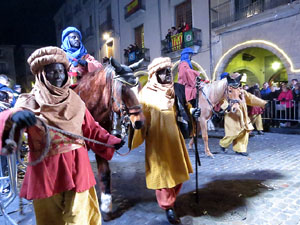 La Cavalcada de Reis 2018. Arribada del seguici a la pla&ccedil;a del Vi