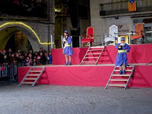 La Cavalcada de Reis 2018. Arribada del seguici a la pla&ccedil;a del Vi