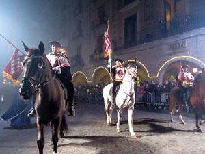 La Cavalcada de Reis 2018. Arribada del seguici a la pla&ccedil;a del Vi