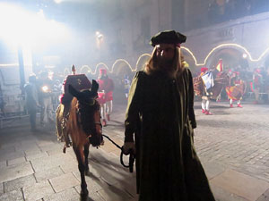 La Cavalcada de Reis 2018. Arribada del seguici a la pla&ccedil;a del Vi